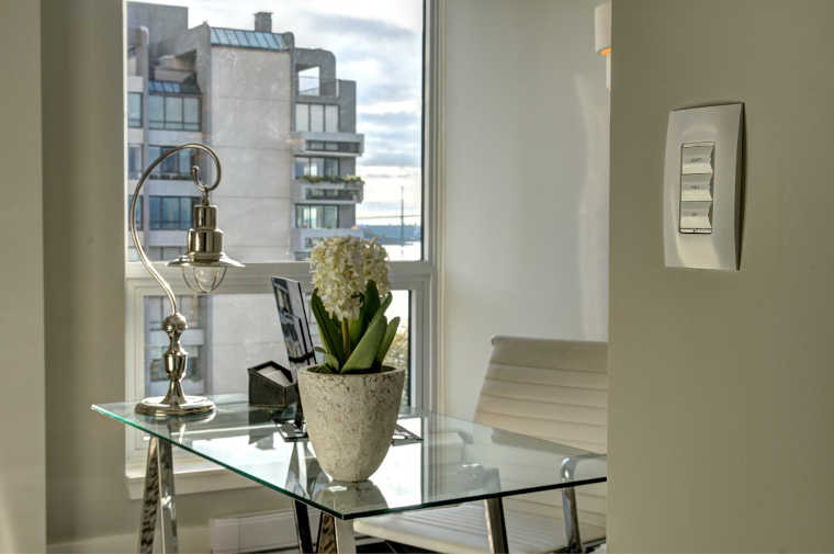 Smart lighting control